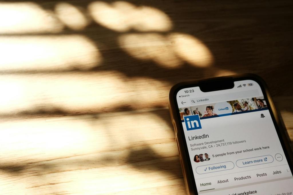 Standing Out in a Sea of Profiles: The Benefits of LinkedIn Verification